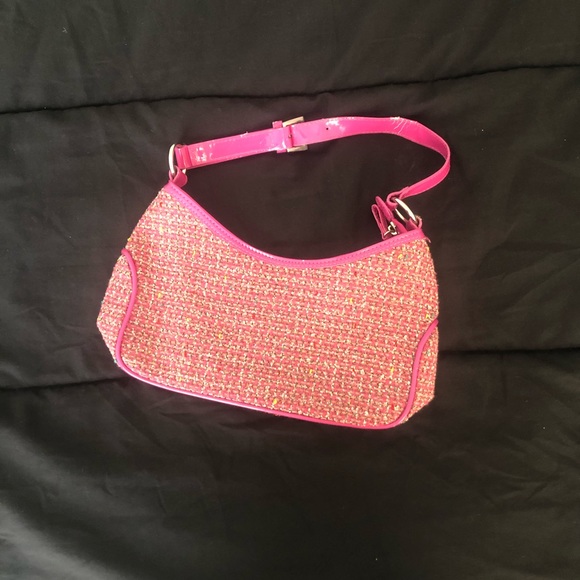 Chinese laundry pink small shoulder bag. - Picture 4 of 6